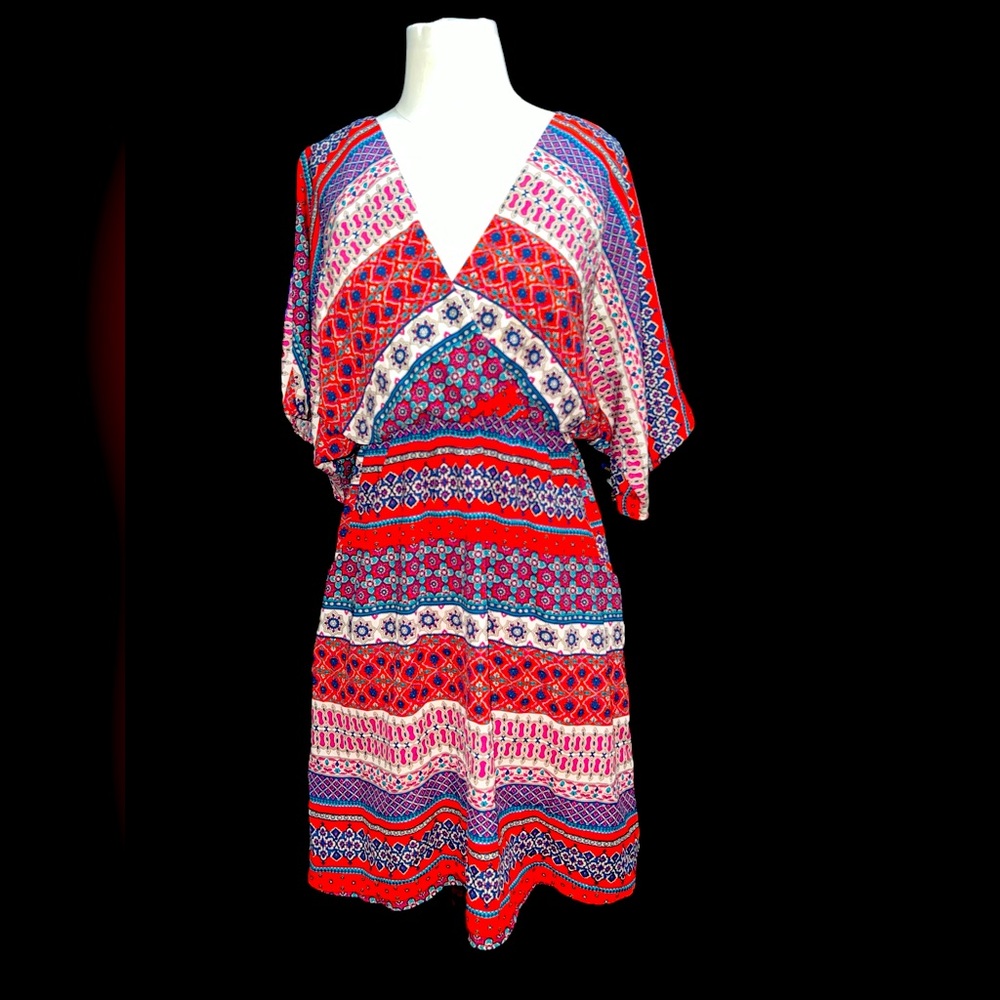 MIAMI | WOMENS MULTI PATTEREN VNECK OPEN BACK BATWIG BOHO MINI DRESS SZ MED